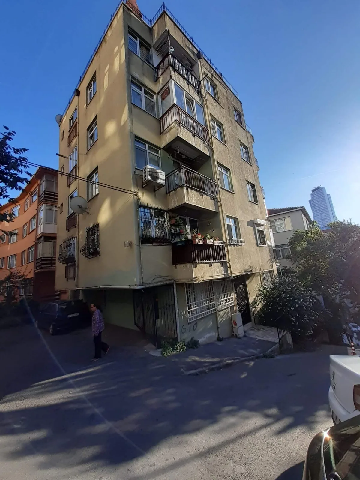 Dış cephe mantolama öncesi — eski bina